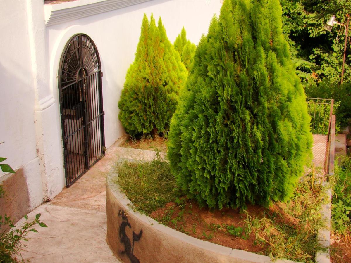 Casa Serena Vista Álamos Esterno foto